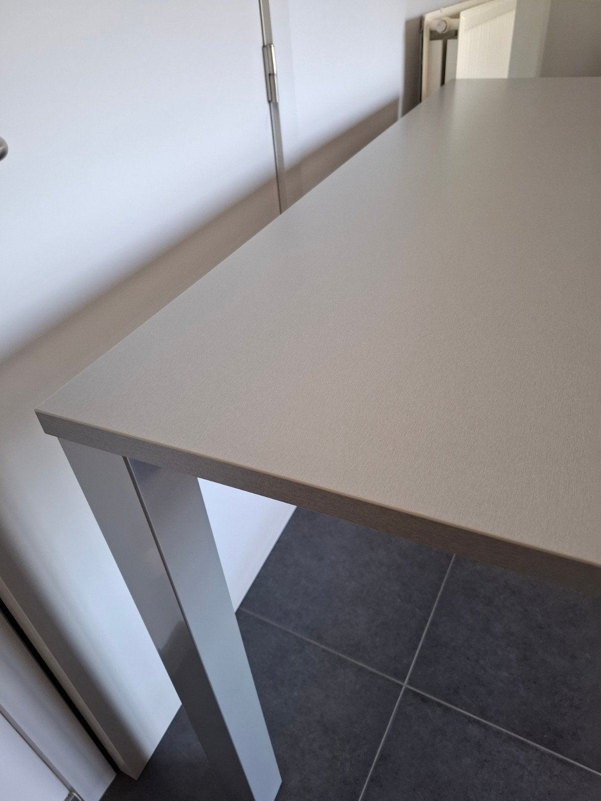 Bartafel (maatwerk) incl. 2 barstoelen in leder, Immo