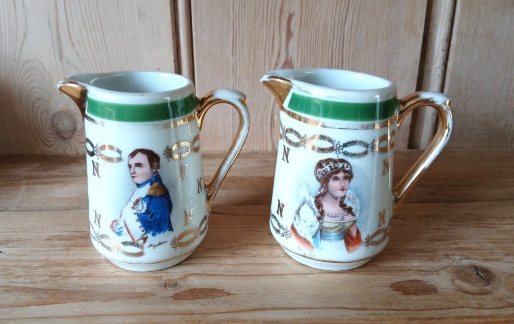 2 pots à lait en porcelaine de Chauvigny - Empereur Napoléon, Antiquités & Art, Enlèvement