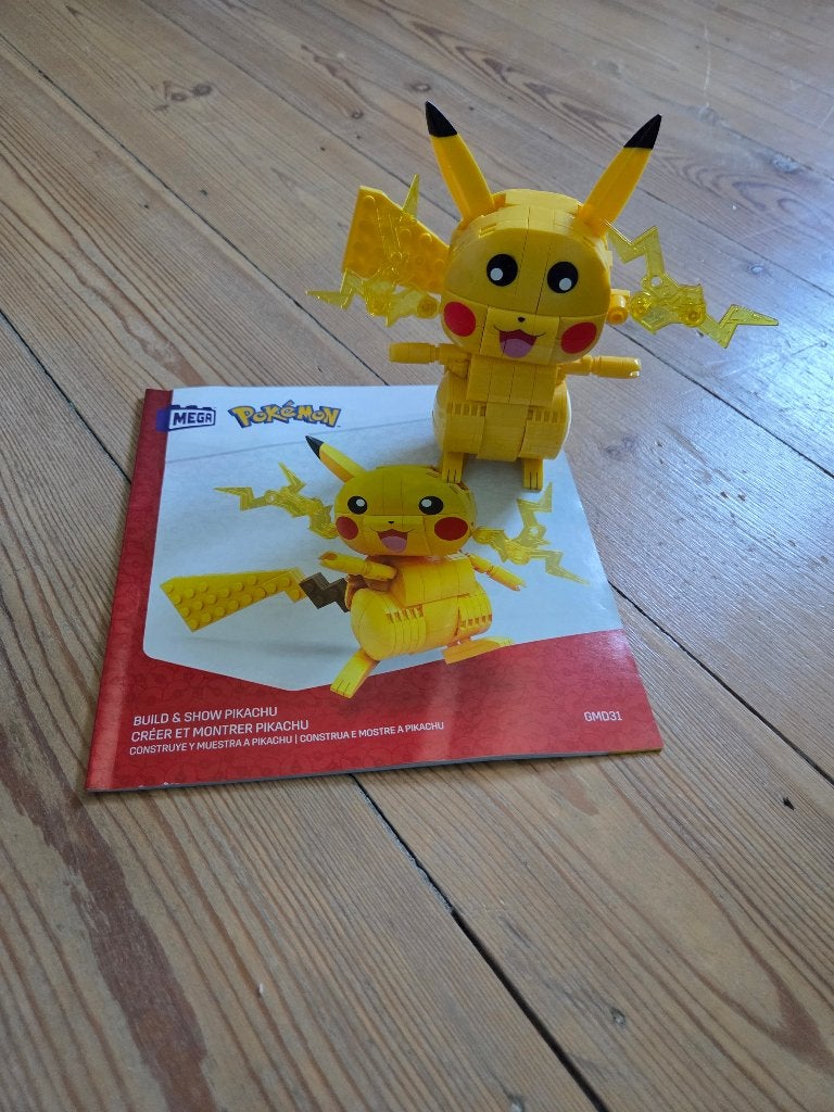 pokemon pikachu mega blocks, Kinderen en Baby's, Speelgoed | Duplo en Lego, Overige thema's, Lego, Ophalen of Verzenden, Zo goed als nieuw