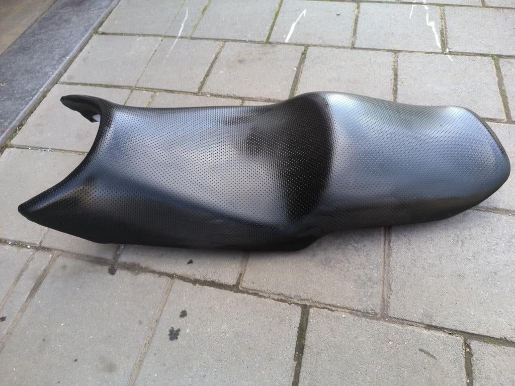 Zadel FZ6n Razer Yamaha. In perfecte staat, Ophalen