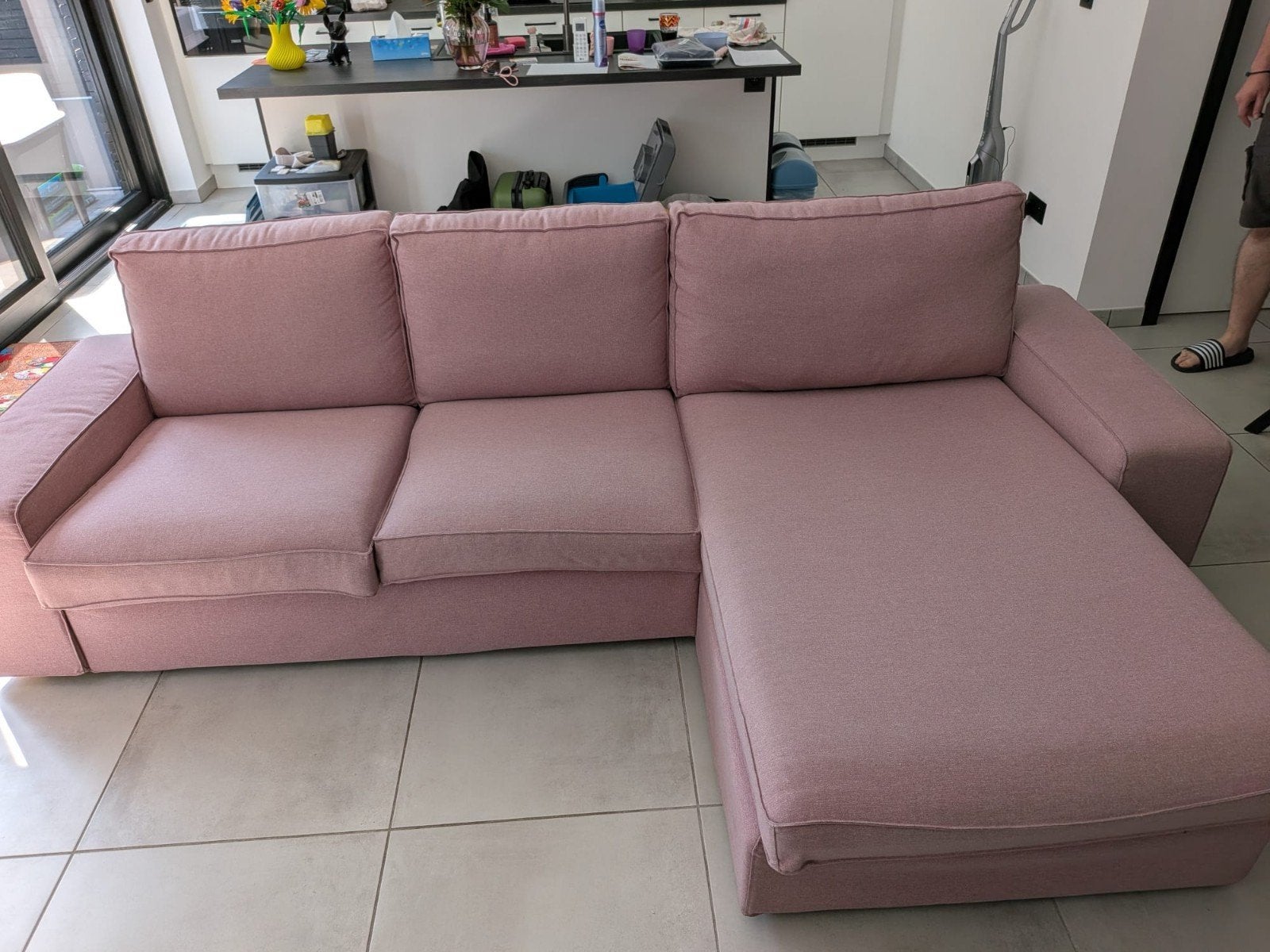 Zetel Ikea oudroze, Enlèvement