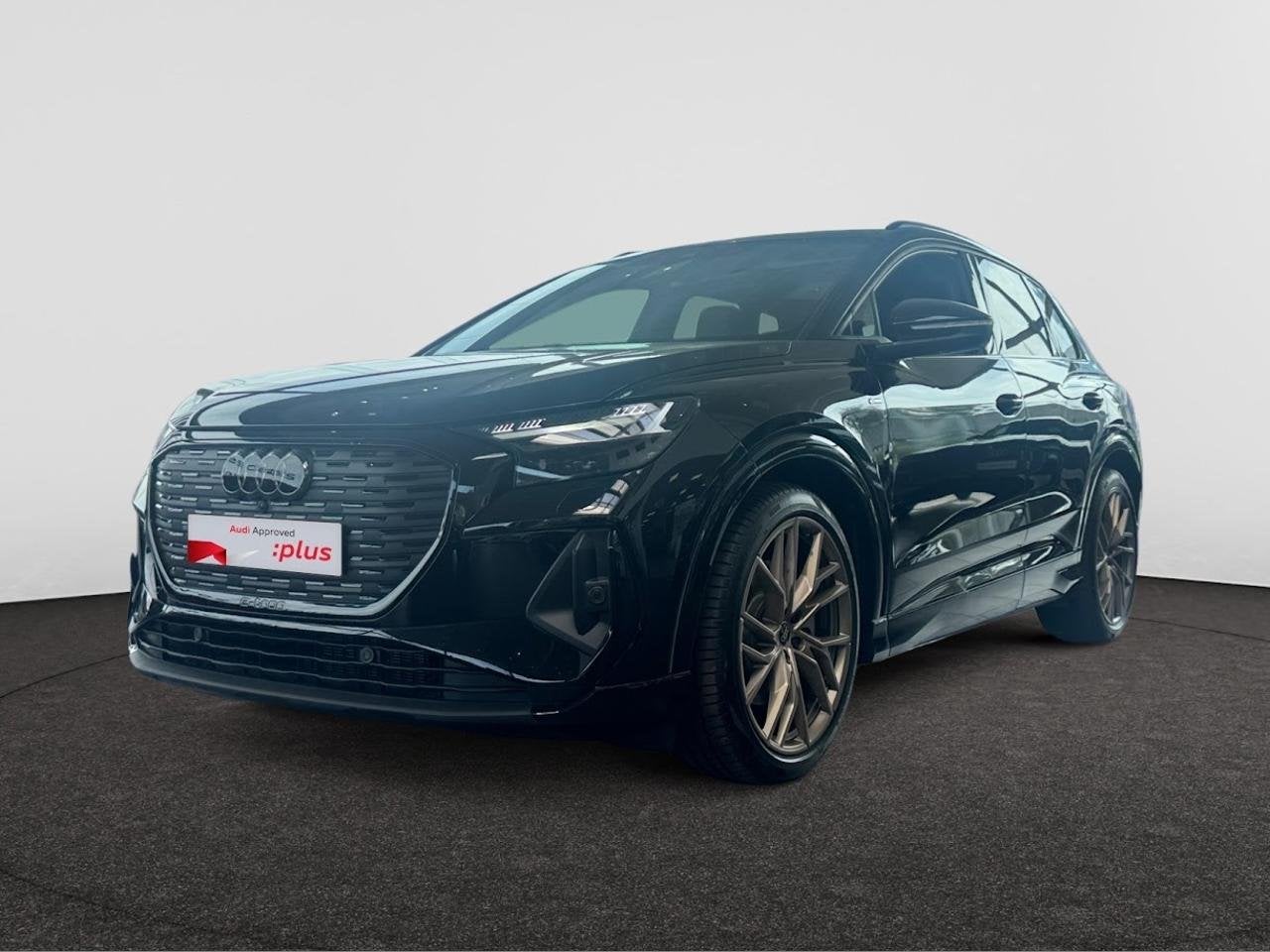 Audi Q4 e-tron 82 kWh 45 Competition, Auto's, https://public.car-pass.be/vhr/ba24617d-7066-4675-9c0f-89191610f1aa, Zwart, Handgeschakeld