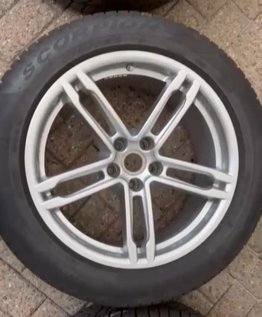 Porsche Macan original winter velgen en banden R19, Gebruikt, 255 mm, Banden en Velgen, Winterbanden