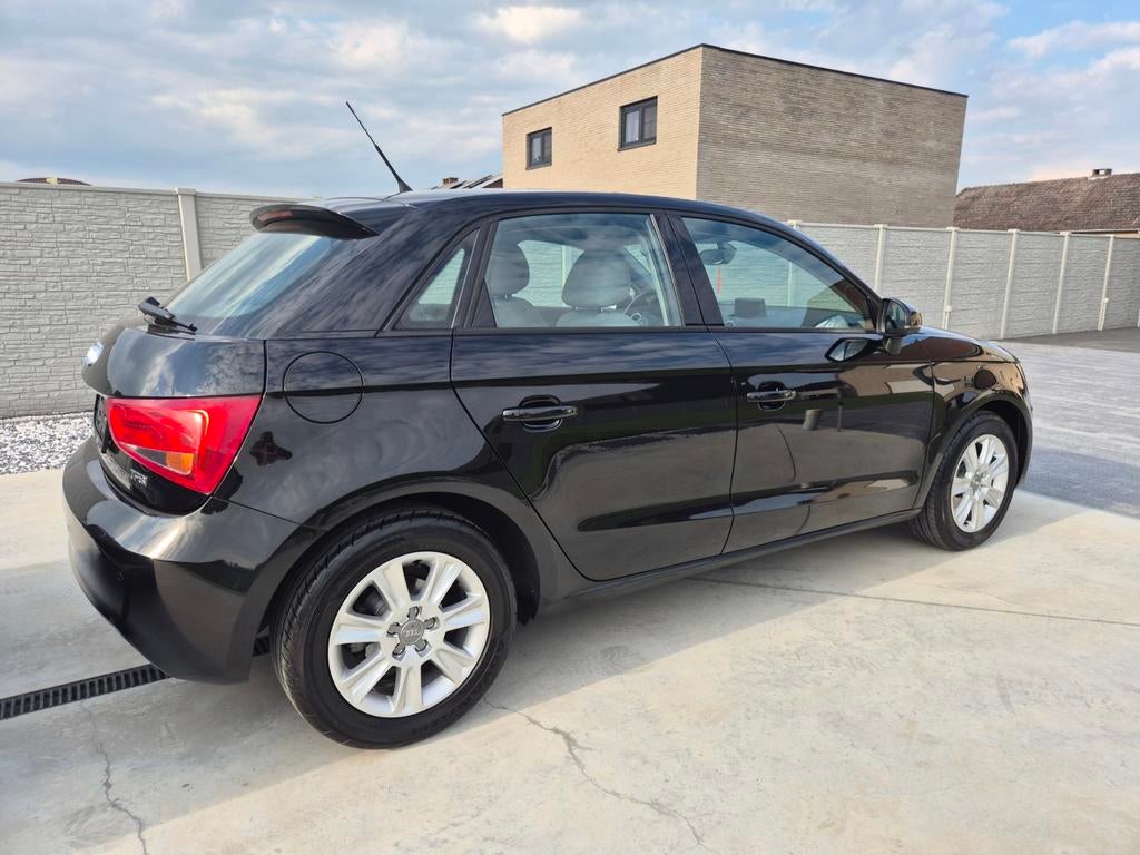 Audi A1*2014*1.2 essence*131 000 km, Autos, Euro 5, Achat, A1, Boîte manuelle