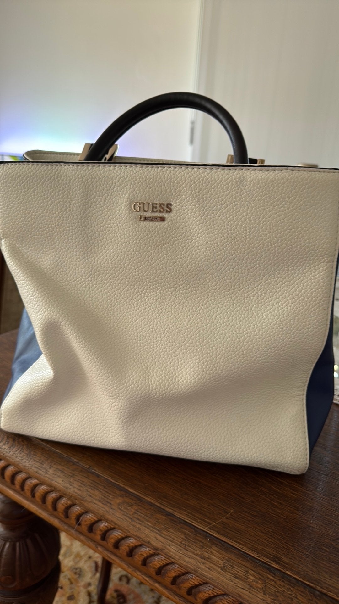 Guess handtas wit-blauw, Ophalen, Zo goed als nieuw, Blauw