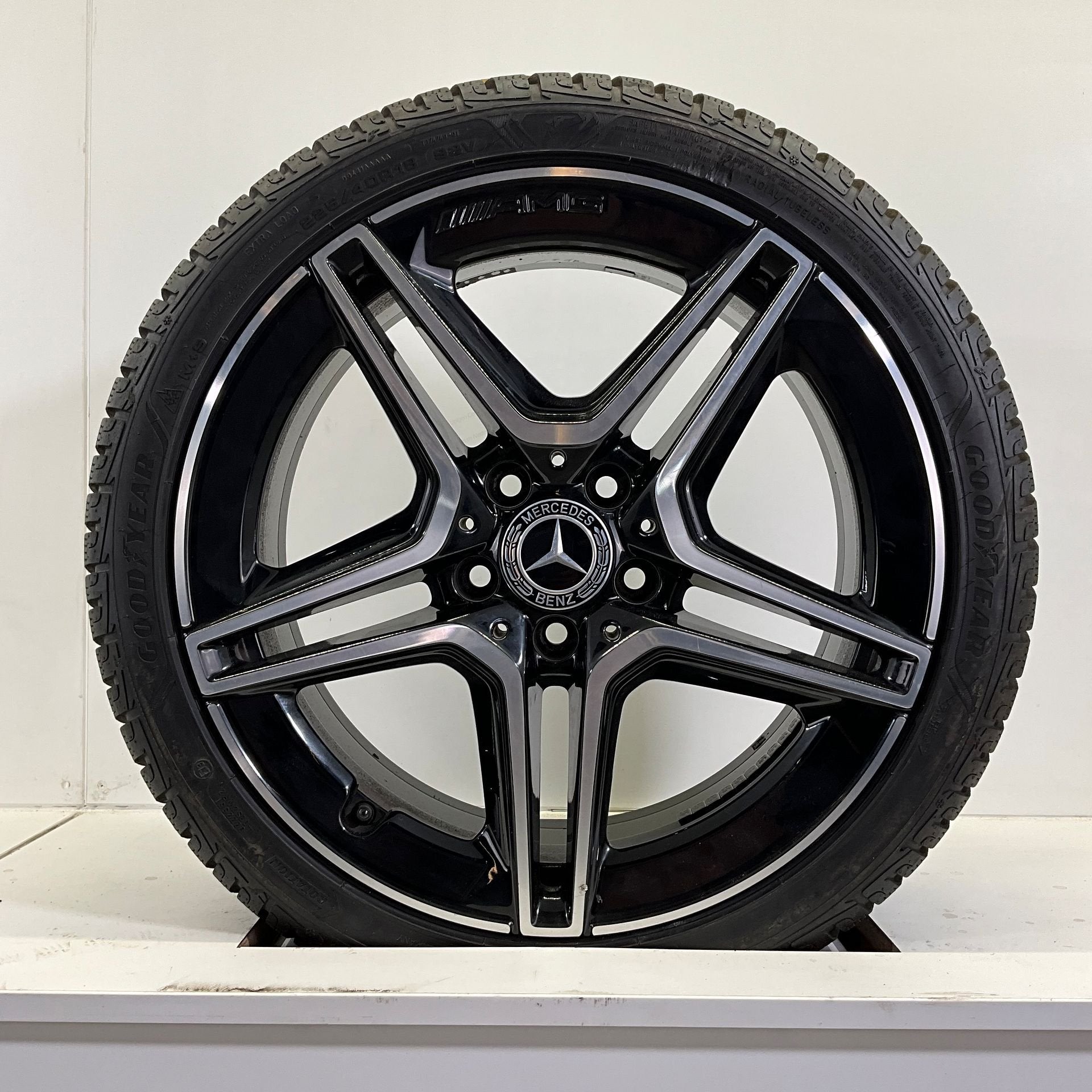 MERCEDES A, B CLA KLASSE W177 W247 C118 SET VELGEN + WINTERB, Autos : Pièces & Accessoires, Pneus & Jantes, Pneus et Jantes, Pneus hiver