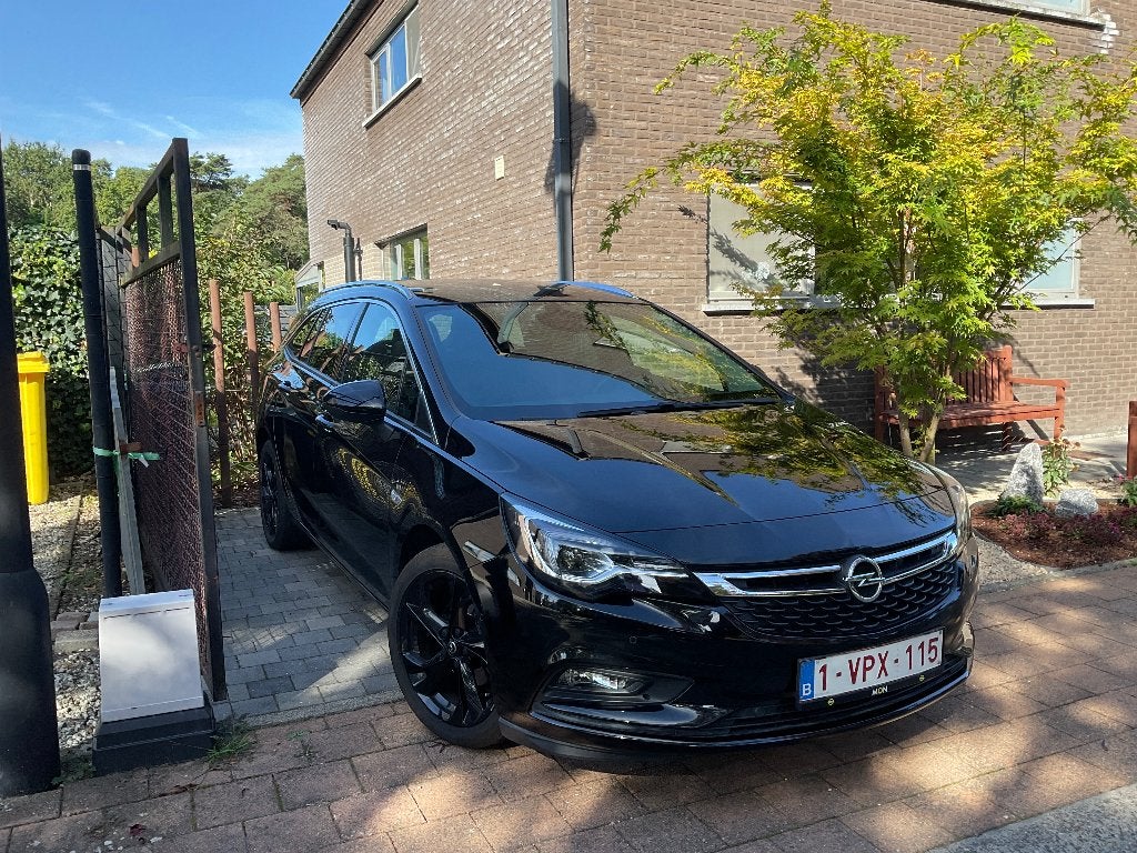 Opel astra sport tourer 1.0, Voorwielaandrijving, Parkeerassistent, Zwart, Leder