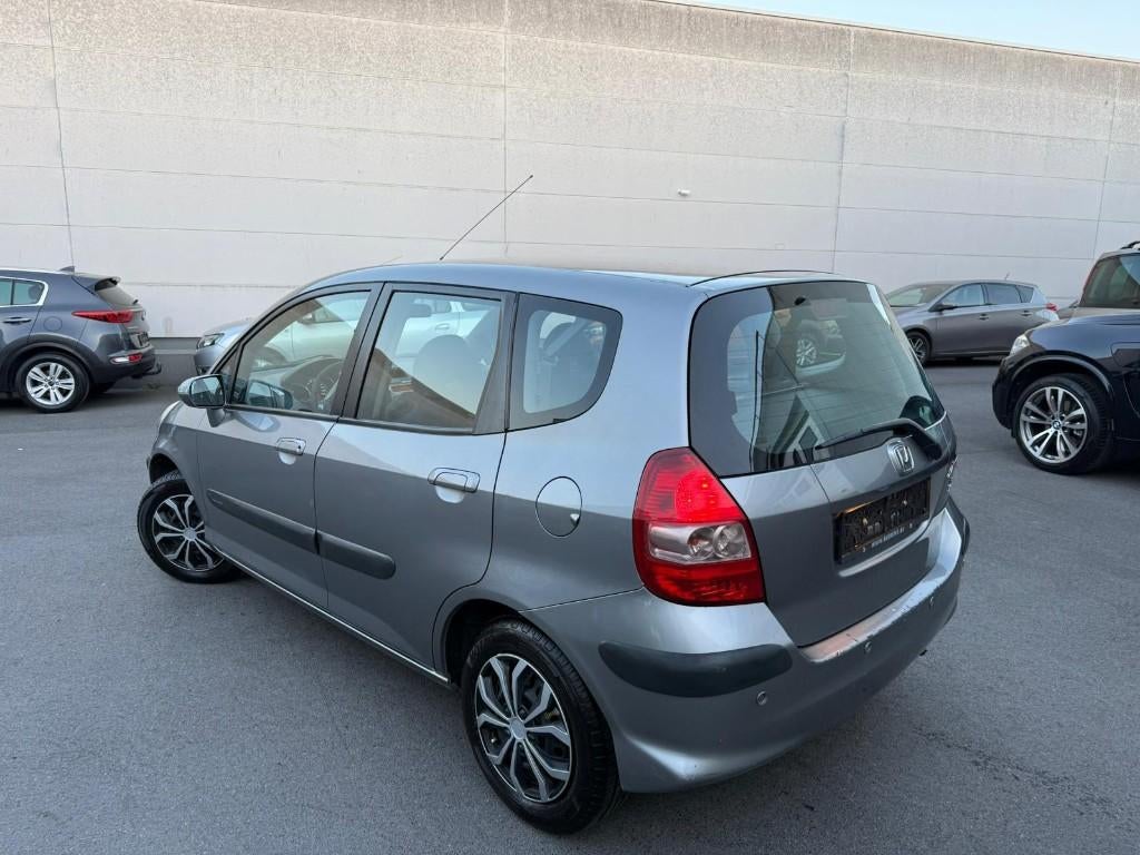 Honda Jazz 1.4i Benzine 61kW Euro 4, Auto's, Honda, Parkeersensor, Bedrijf, Handgeschakeld, 5 deurs