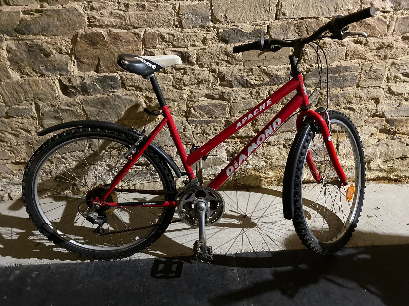 Velo VTT 26 pouces Diamond Apache, Vélos & Vélomoteurs, Vélos | Femmes | Vélos de sport & de randonnée, Frein sur jante, Enlèvement