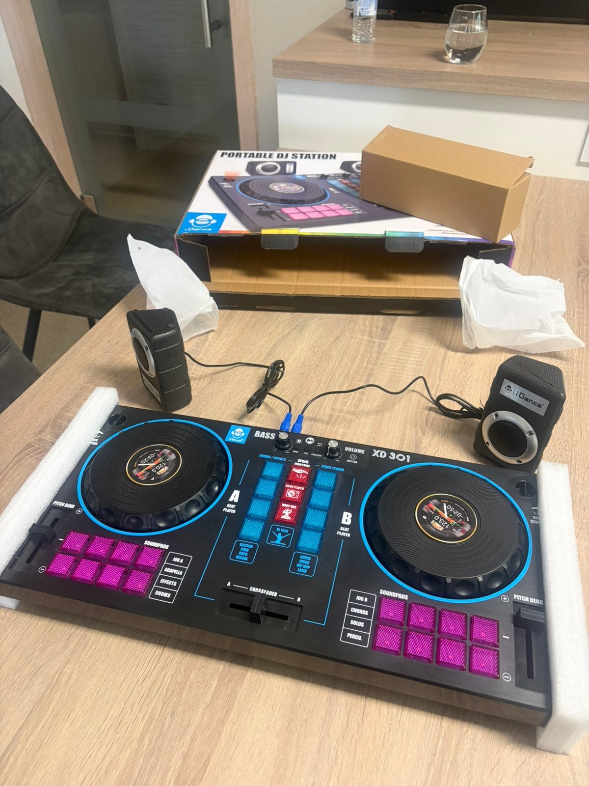 Dj set met 2 draaitafels Nieuw, Muziek en Instrumenten, Ophalen of Verzenden, Zo goed als nieuw, Draaitafel