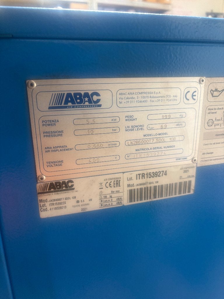 Compressor, Doe-het-zelf en Bouw, Compressors, Ophalen, Gebruikt, 10 bar of meer, 400 tot 800 liter/min