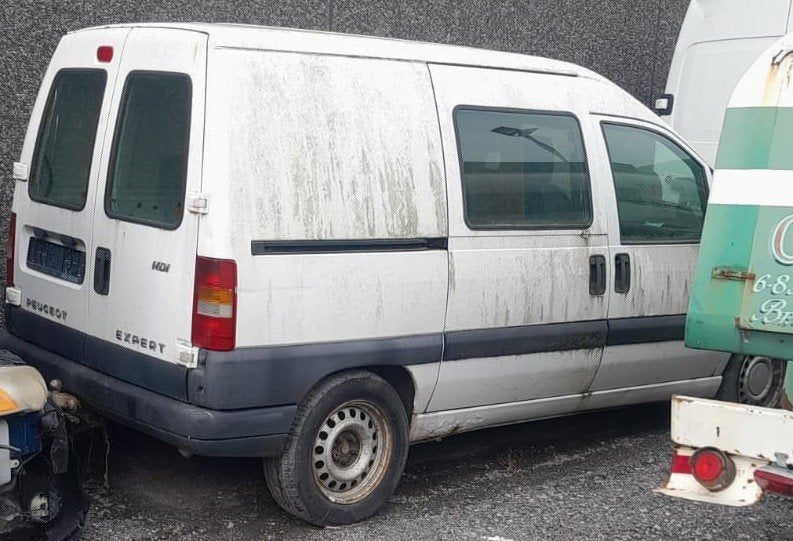 Camionette utilitaire peugeot partner 2 littres hdi, Autos, Achat, Diesel, Particulier, Blanc