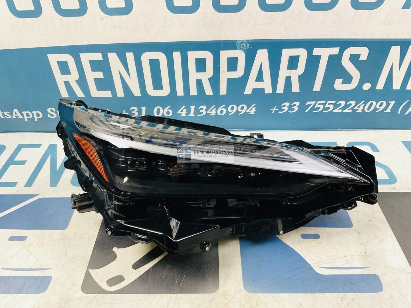 Koplamp Lexus NX LED 200H 300H Rechts 2-F6A-8186, -, Utilisé, -, Enlèvement ou Envoi