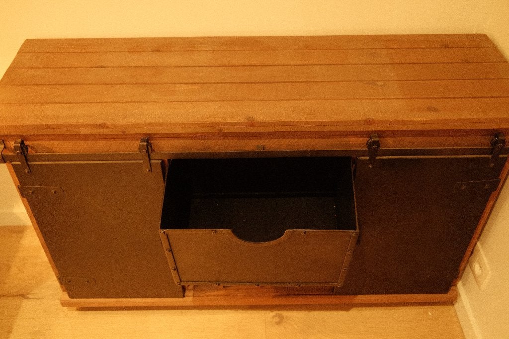 Industrieel dressoir met schuifdeuren, lade en wijnrek, Gebruikt, 100 tot 150 cm, Industrieel, 25 tot 50 cm