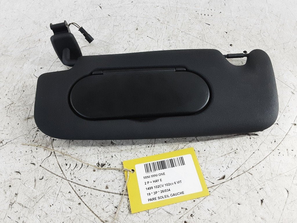 PARE-SOLEIL GAUCHE Mini Mini (F56) (01-2013/10-2017), Petuelring 130
80809  München, DE, Mini, Utilisé, Minikundenbetreuung@mini.de