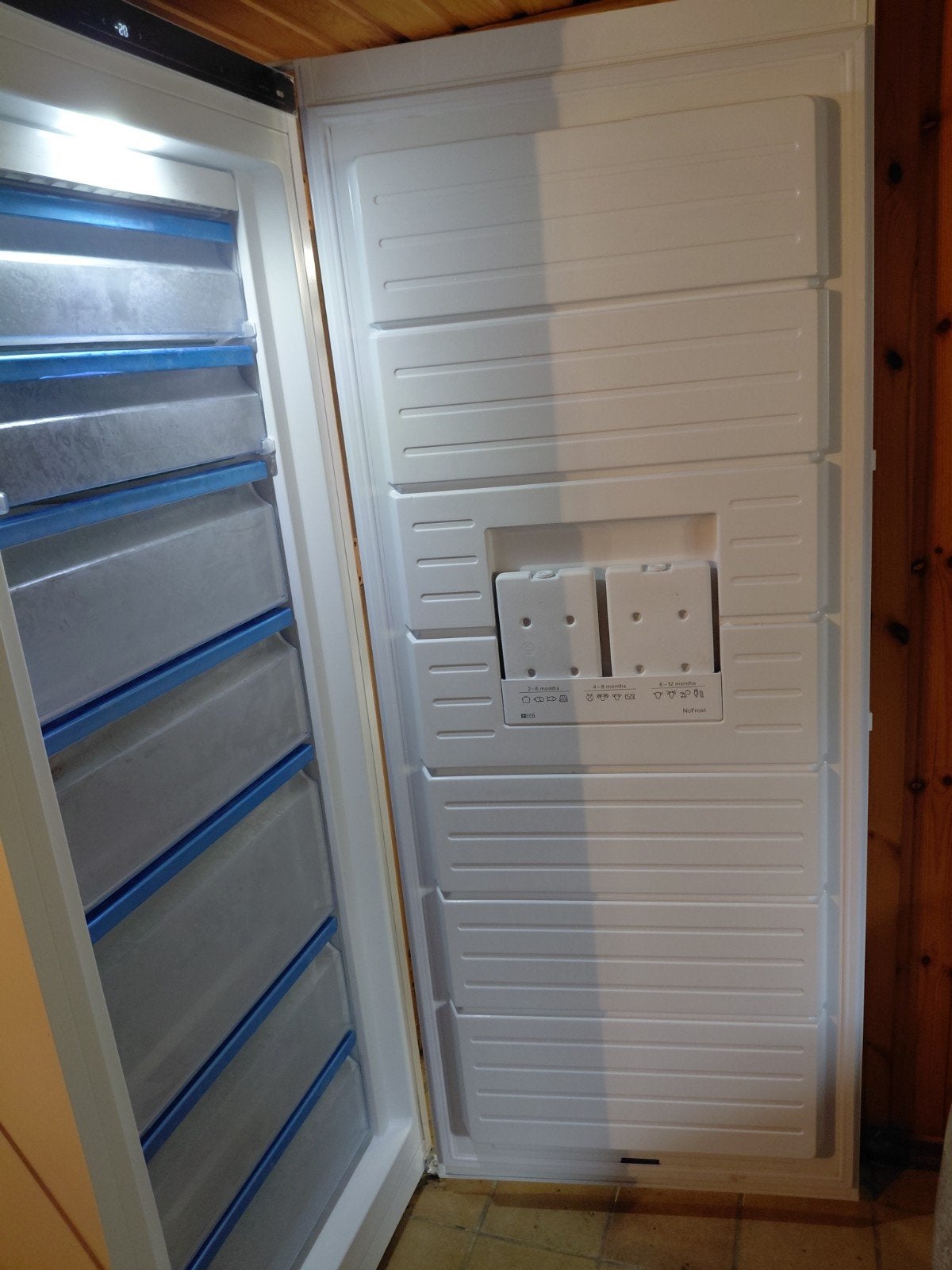 XL diepvriezer Bosch, 160 cm of meer, Zo goed als nieuw, Ophalen, Vrieskast