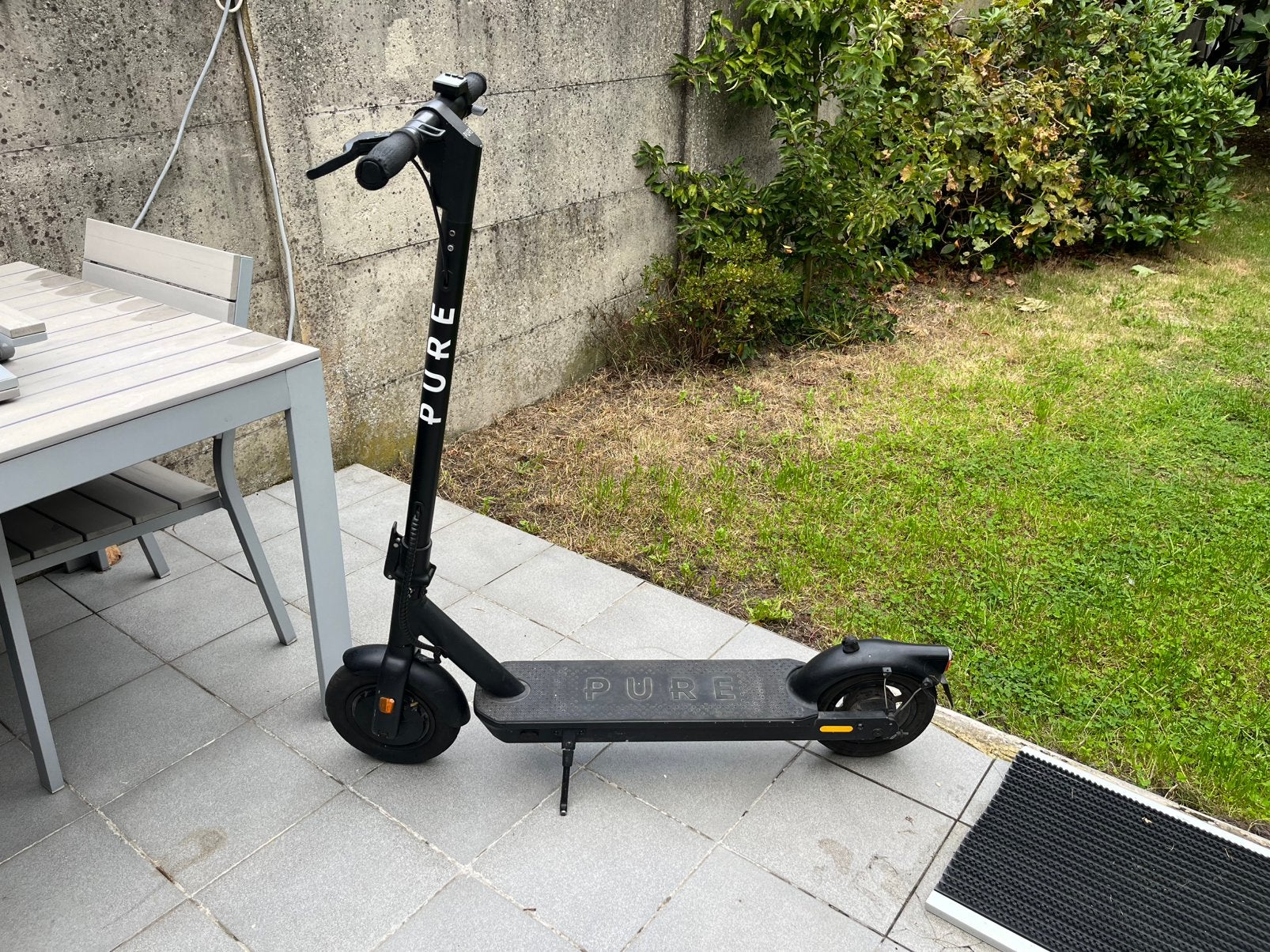 PURE gen 1 e-step rijdt niet, Vélos & Vélomoteurs, Enlèvement, Utilisé, Step électrique (E-scooter)