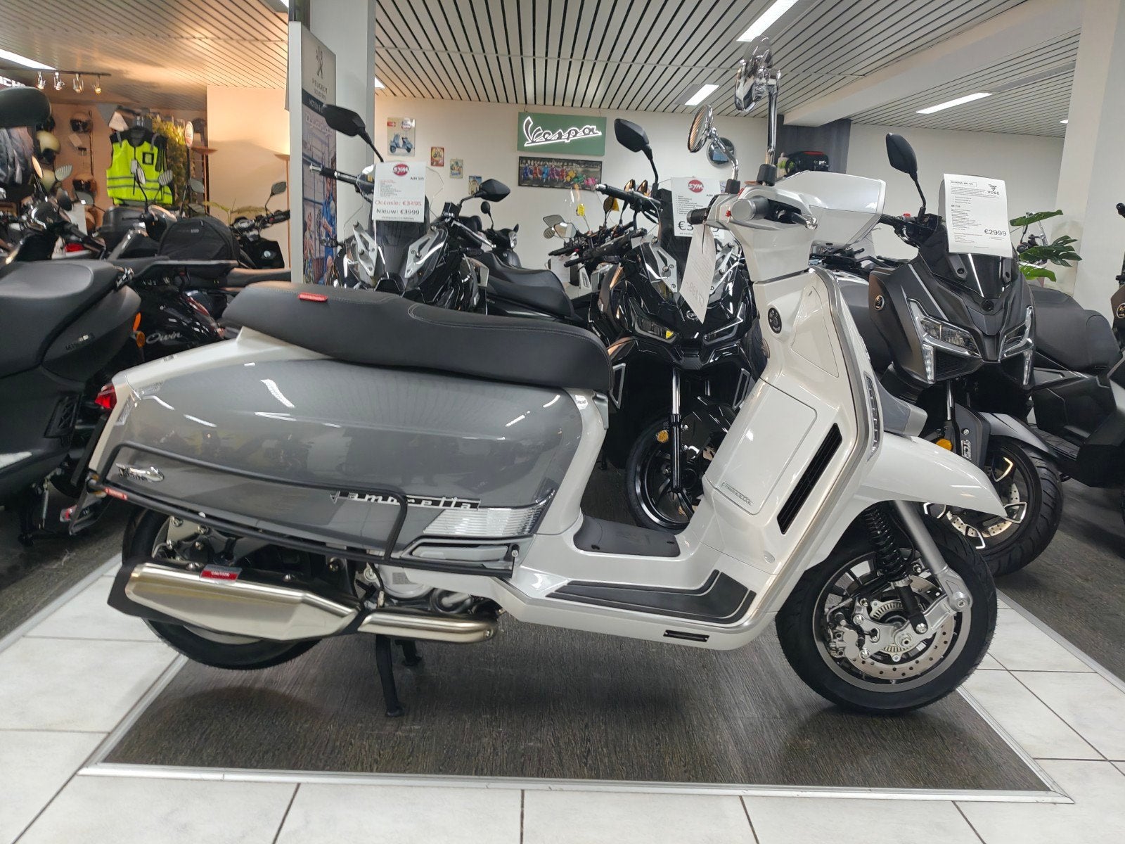 Lambretta G350 Series 2 met vele extra's en extra korting, Motoren, Nieuw, Bedrijf, Minimaal motorrijbewijs A2, Automaat