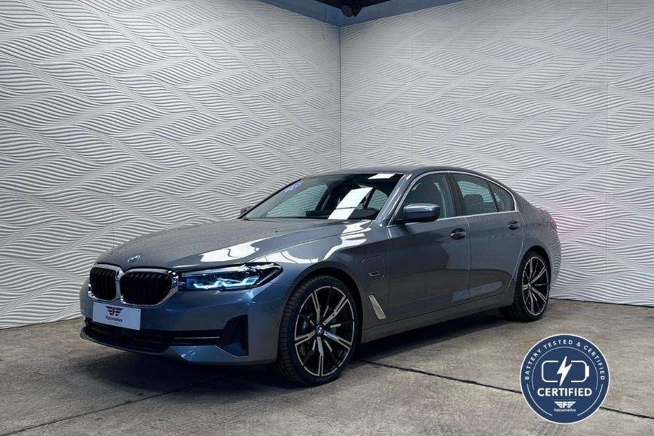 BMW 5-Serie e*PHEV*DRIVE ASSIST PRO*CARPLAY*ACC*, Autos, Argent ou Gris, https://public.car-pass.be/vhr/58577ad5-a29f-4735-a084-94daf7b30adb