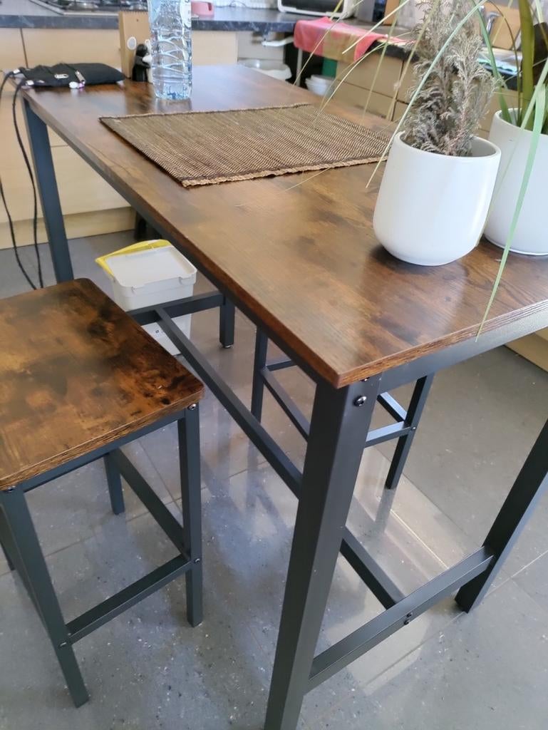 Barttafel, bruin hout met metalen poten + 2 barkrukken, 2 krukken, Ophalen, Hout
