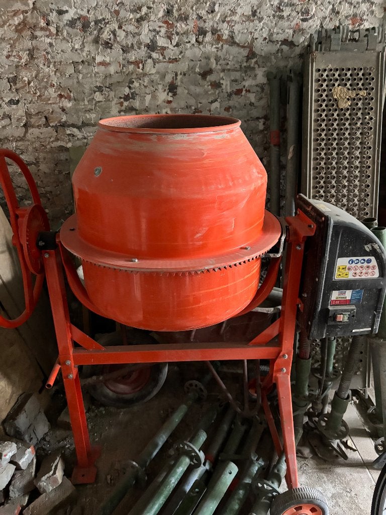 Betonmolen 140 liter, Bricolage & Construction, Enlèvement, Comme neuf
