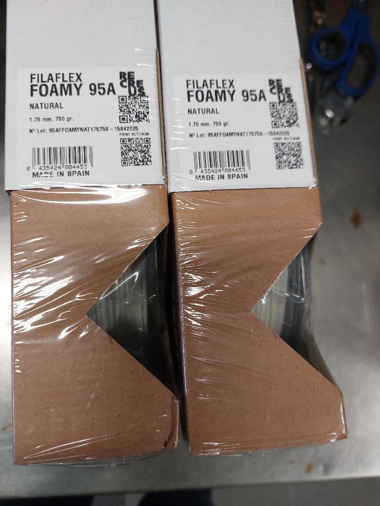TPU foamy flex 95 A 1.75 (nieuwprijs 45.90 euro) 2 dozen, Ophalen, Nieuw, Filament