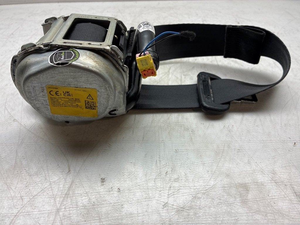 CEINTURE DE SECURITE ARRIERE DROITE Golf VIII (CD1), Autos : Pièces & Accessoires, Volkswagen, Volkswagen AG, Utilisé, Kundenbetreuung@volkswagen.de