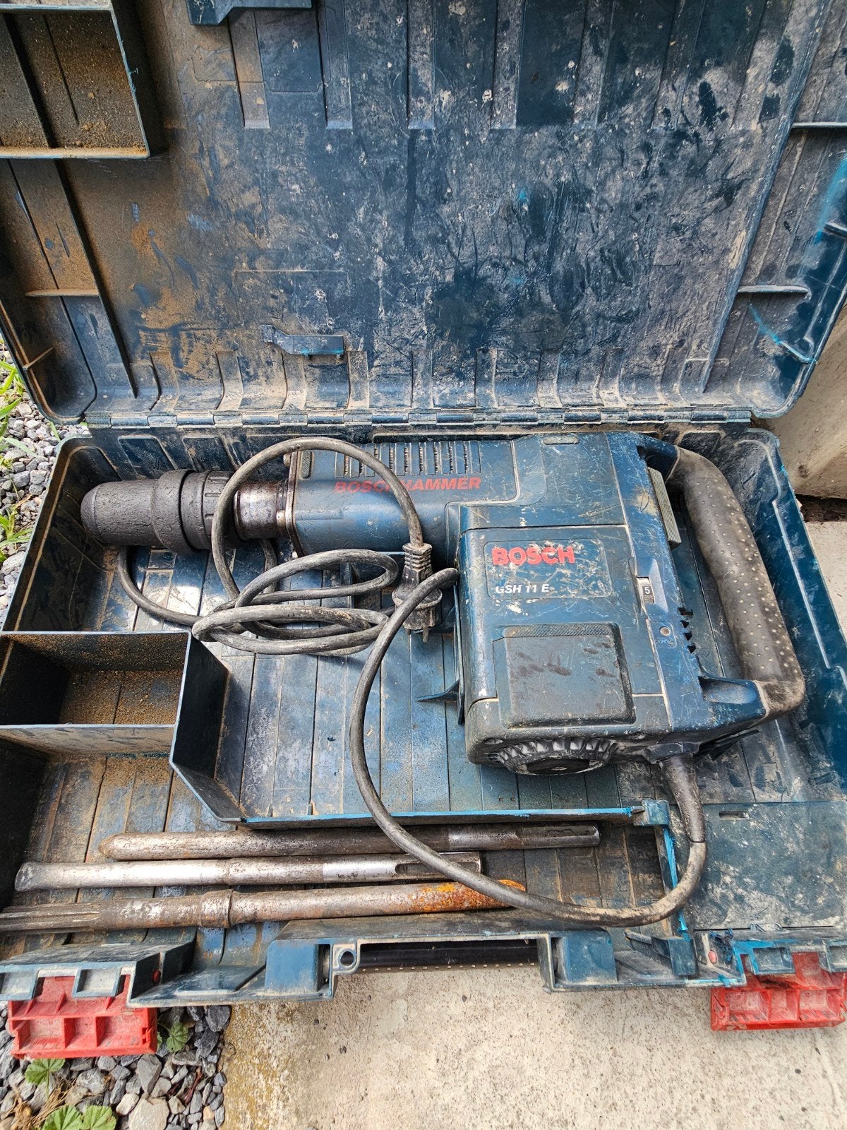 marteau burineur bosh bleu, Enlèvement