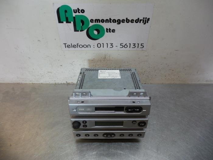 Radio/Cassette d'un Ford Fiesta (Fiesta 02-), -, 3 mois de garantie, -, -