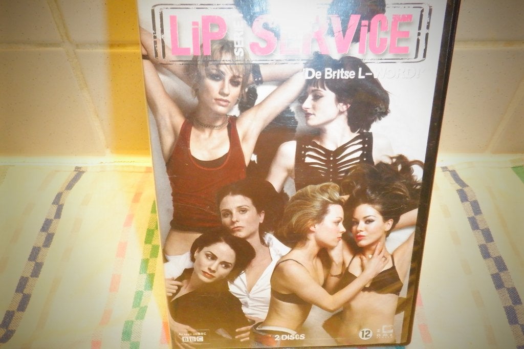 DVD Serie1 Lip Service ' De Britse L-Word!'(2-DVD'S), Action, Enlèvement ou Envoi, Anglais, À partir de 12 ans