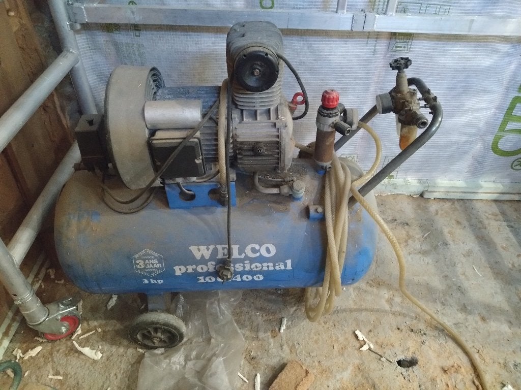 Compressor Welco 100/400, Doe-het-zelf en Bouw, Compressors, Ophalen, Gebruikt, 200 tot 400 liter/min, Mobiel