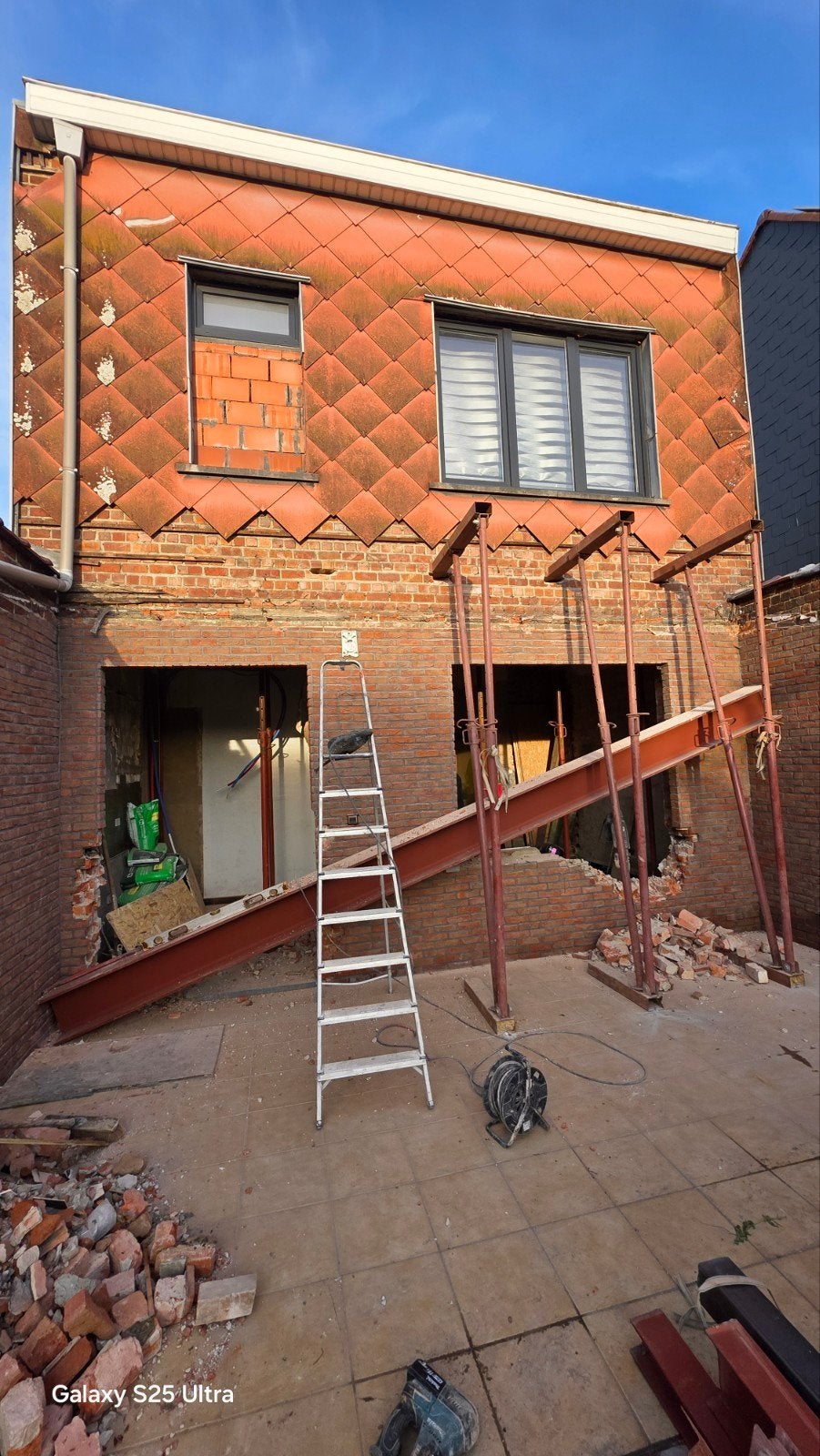 Construction werken,Metal balk steken.
