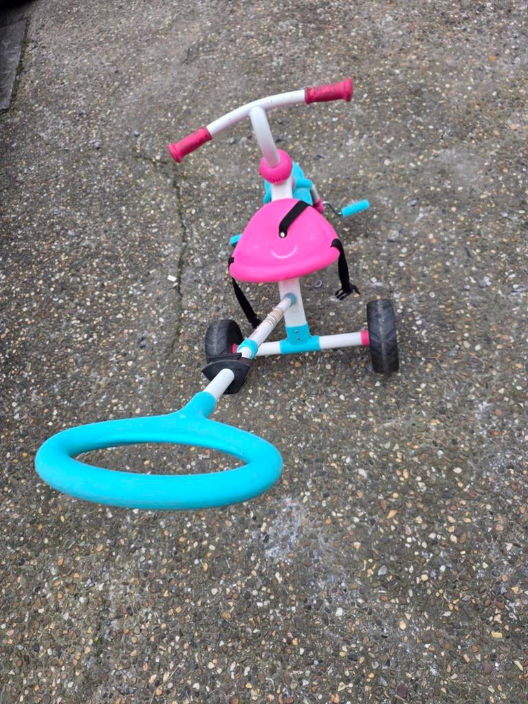 tricycle pour enfants, idéal pour les premiers pas à vélo. , Enlèvement