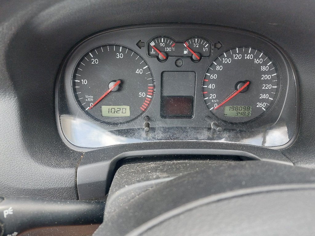 VW Bora 1.9td Break 74kw, Autos, Argent ou Gris, Achat, Bora, Boîte manuelle