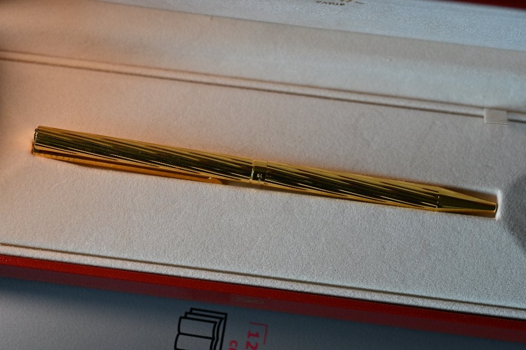 Stylo à bille Dupont Paris, Collections, Autres marques, Avec boîte, Enlèvement, Comme neuf