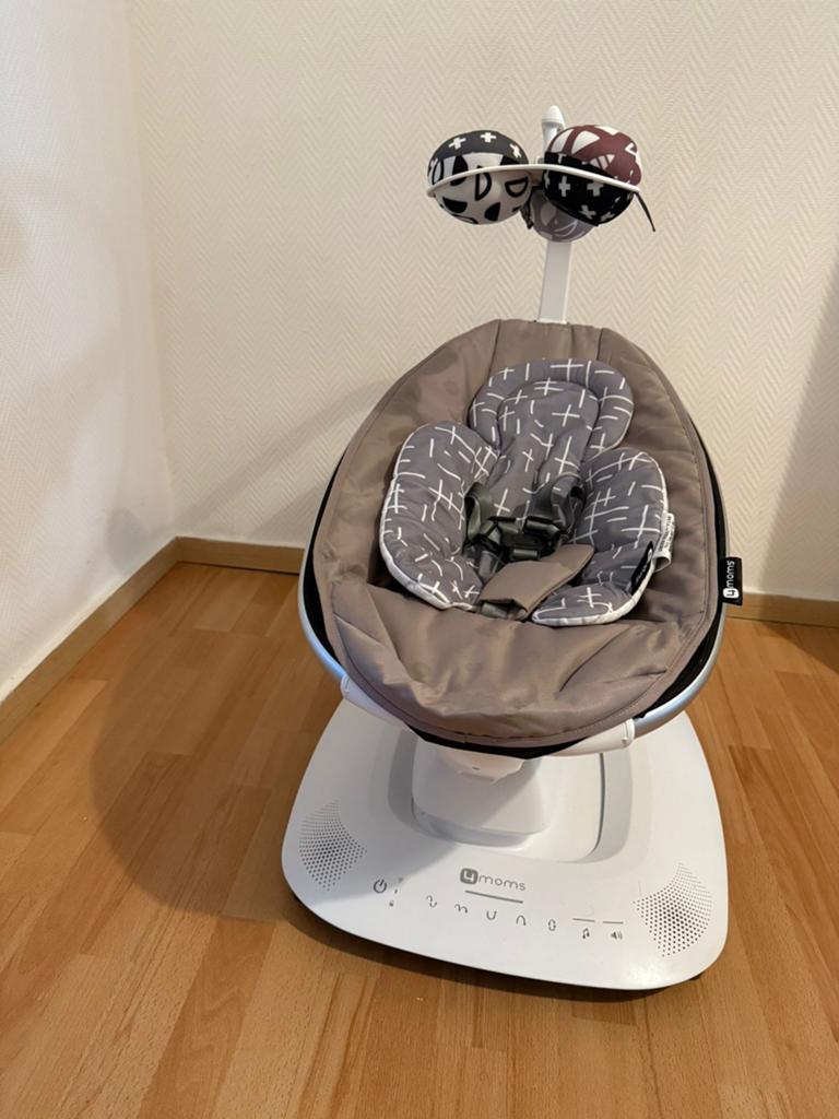 Balancelle connectée 4moms mamaRoo 5 - Excellent état, Enfants & Bébés, Relax bébé, Comme neuf, Siège de balançoire, Autres marques