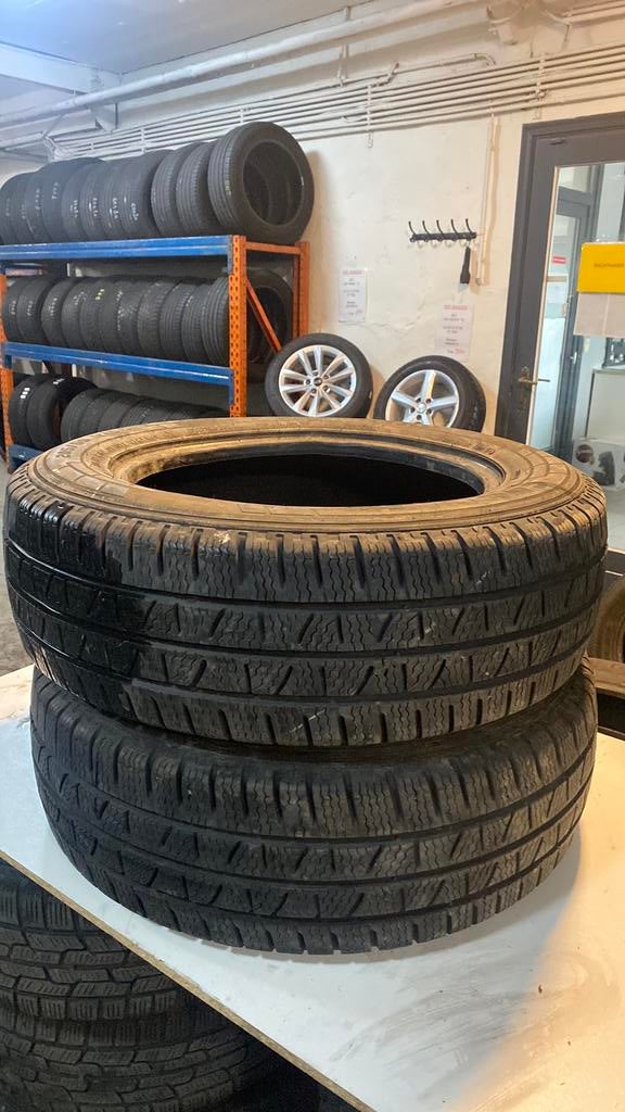 205/65/16c banden voor  bestelwagens  per stuk 75 eur, Ophalen