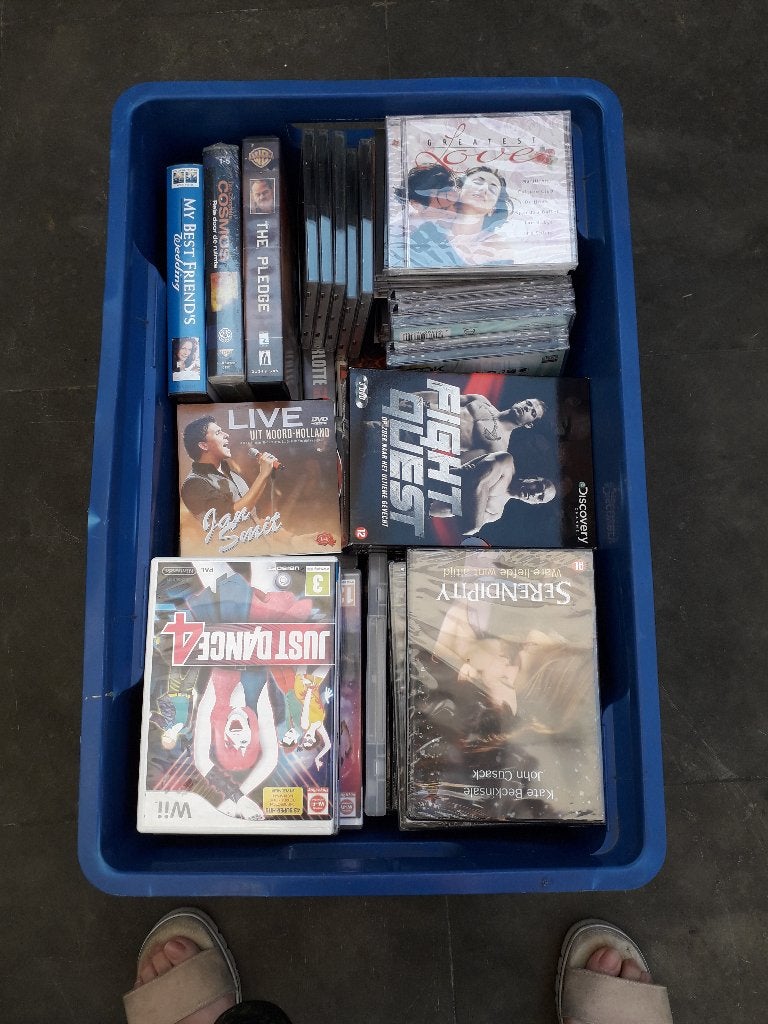 Kist met cd's, DVD's, video's en WII spellen., Audio, Tv en Foto, Cd-spelers, Ophalen