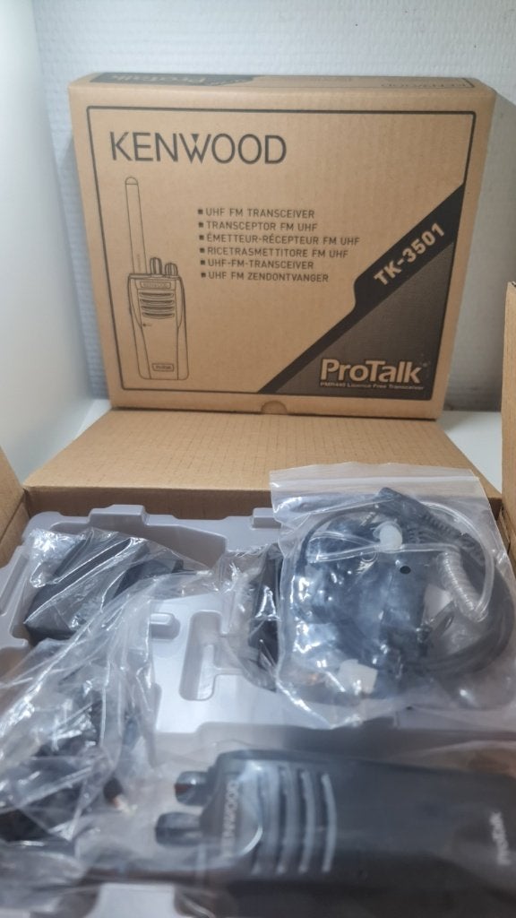 2x Kenwood TK 3501 vergunningsvrije portofoons Nieuw in Doos, Telecommunicatie, Ophalen, Nieuw, Portofoon of Walkie-talkie, Met broekklem