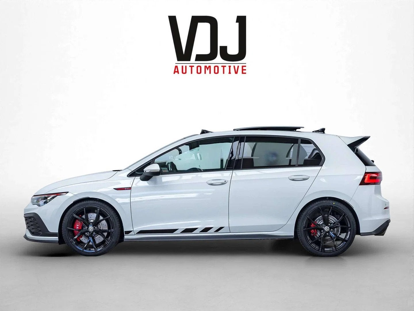 Volkswagen Golf GTI CLUBSPORT|AKRAPOVIC|PANO|IQLIGHTS|HARMAN, Autos, Achat, Entreprise, Alcantara, 5 portes