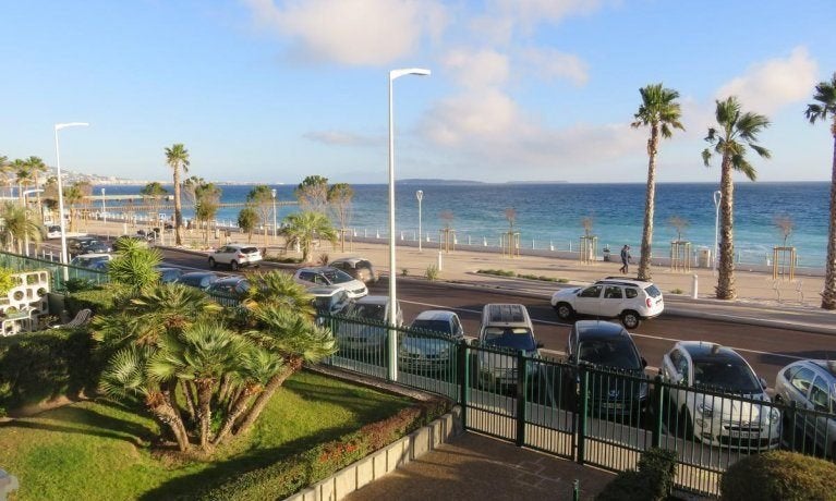 Cannes la Bocca appartement face à la plage avec parking, Vacances, Maisons de vacances | France, Propriétaire, Ville, 1 chambre