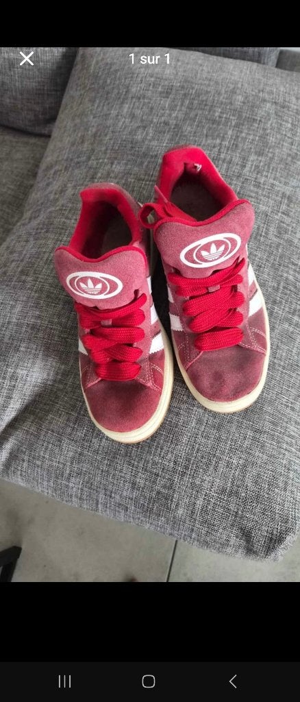 Basket adidas 39, Envoi, Comme neuf, Vêtements