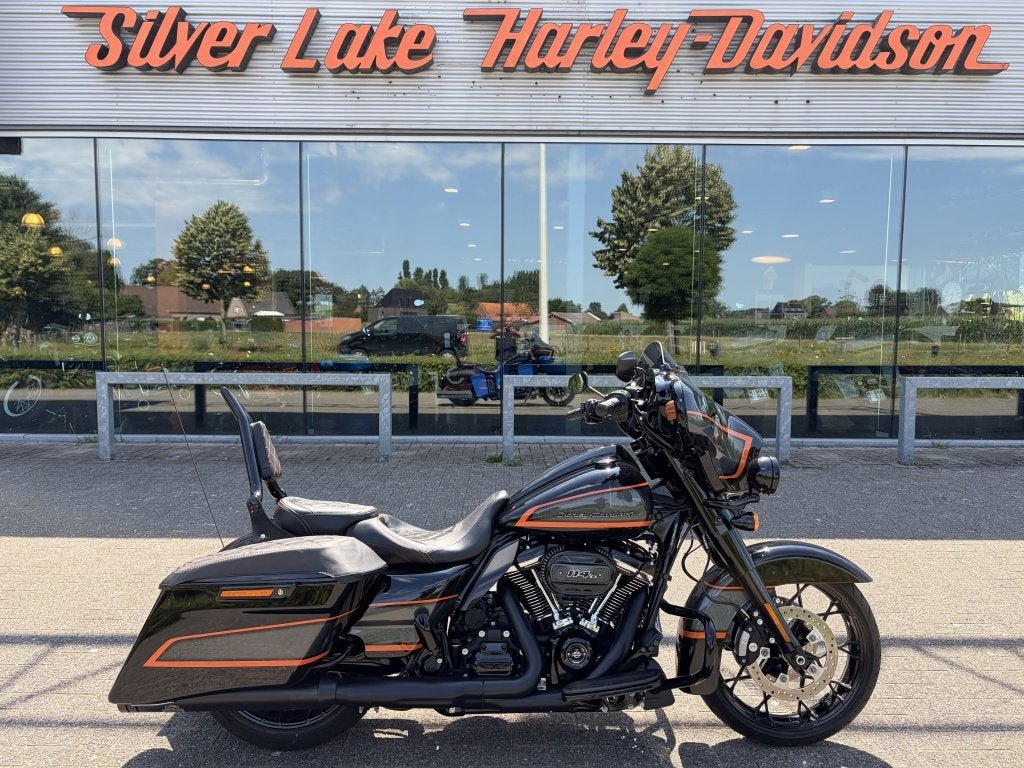Harley-Davidson Street Glide Apex Edition (bj 2023), Motoren, Motoren | Harley-Davidson, Overig, 1868 cc