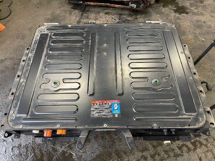 Hybride hoogspannings accu Ford Kuga, Onderdelen@venauto.nl, Van der Ven Autorecycling B.V., Gebruikt, Ettenseweg 76, 4706 PB Roosendaal, The Netherlands