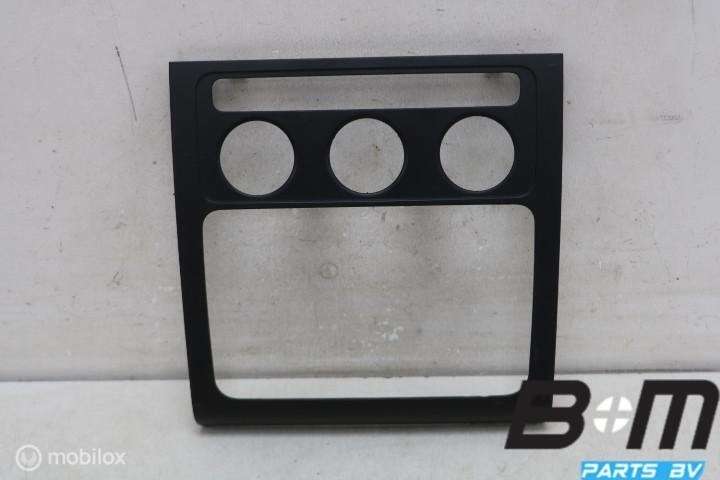 Omranding radio VW Touran 1T 1T0858071L, Utilisé