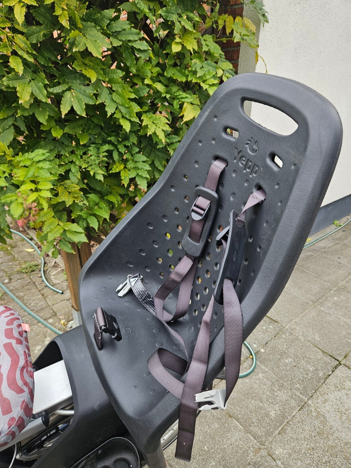 Kinderzitje Yepp Maxi / GMG Yepp Maxi, Vélos & Vélomoteurs, Yepp (Thule), Enlèvement ou Envoi, Repose-pieds, Utilisé