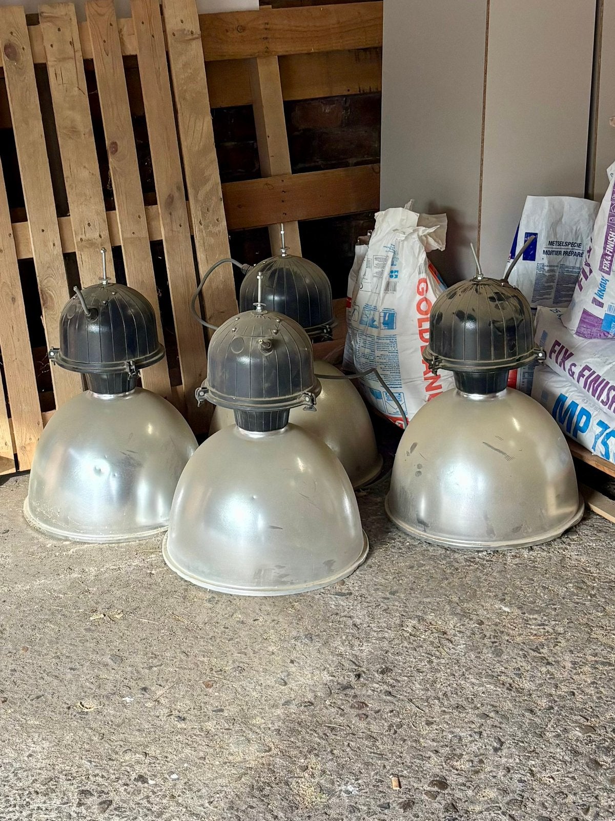 4 werkende industrulie lanmpen, Maison & Meubles, Lampes | Abat-jour, Enlèvement, Utilisé