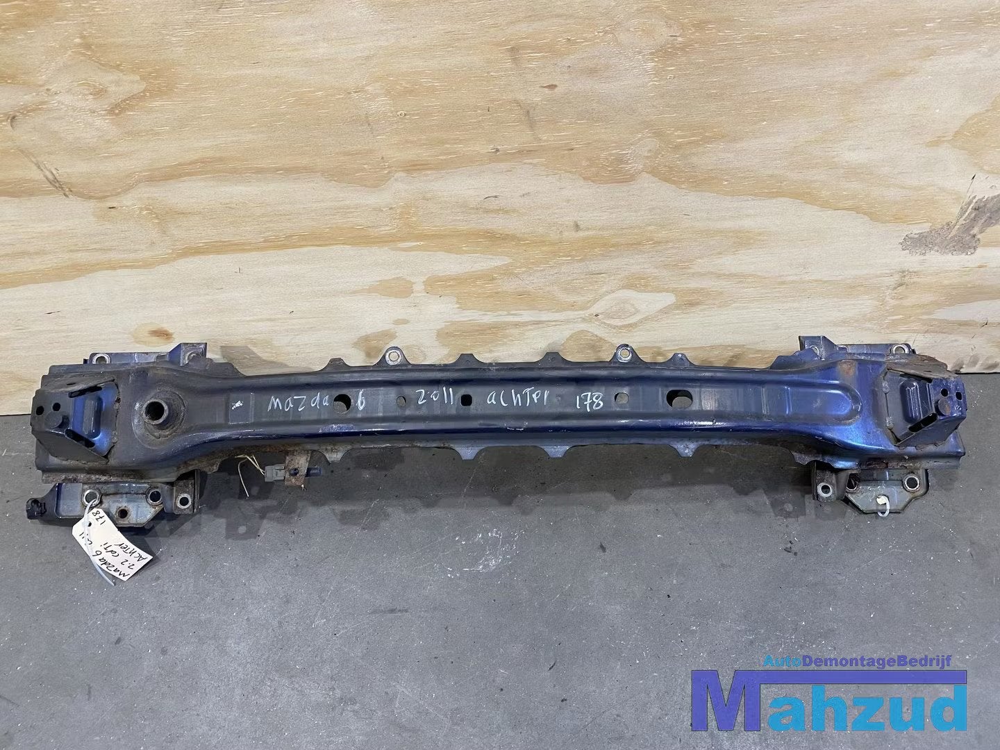 MAZDA 6 GH Bumperbalk stootbalk achter 2007-2013, Gebruikt, Shinchi, Fuchu-Cho 3-1
730-8670  Hiroshima, Mazda Motor Corporation