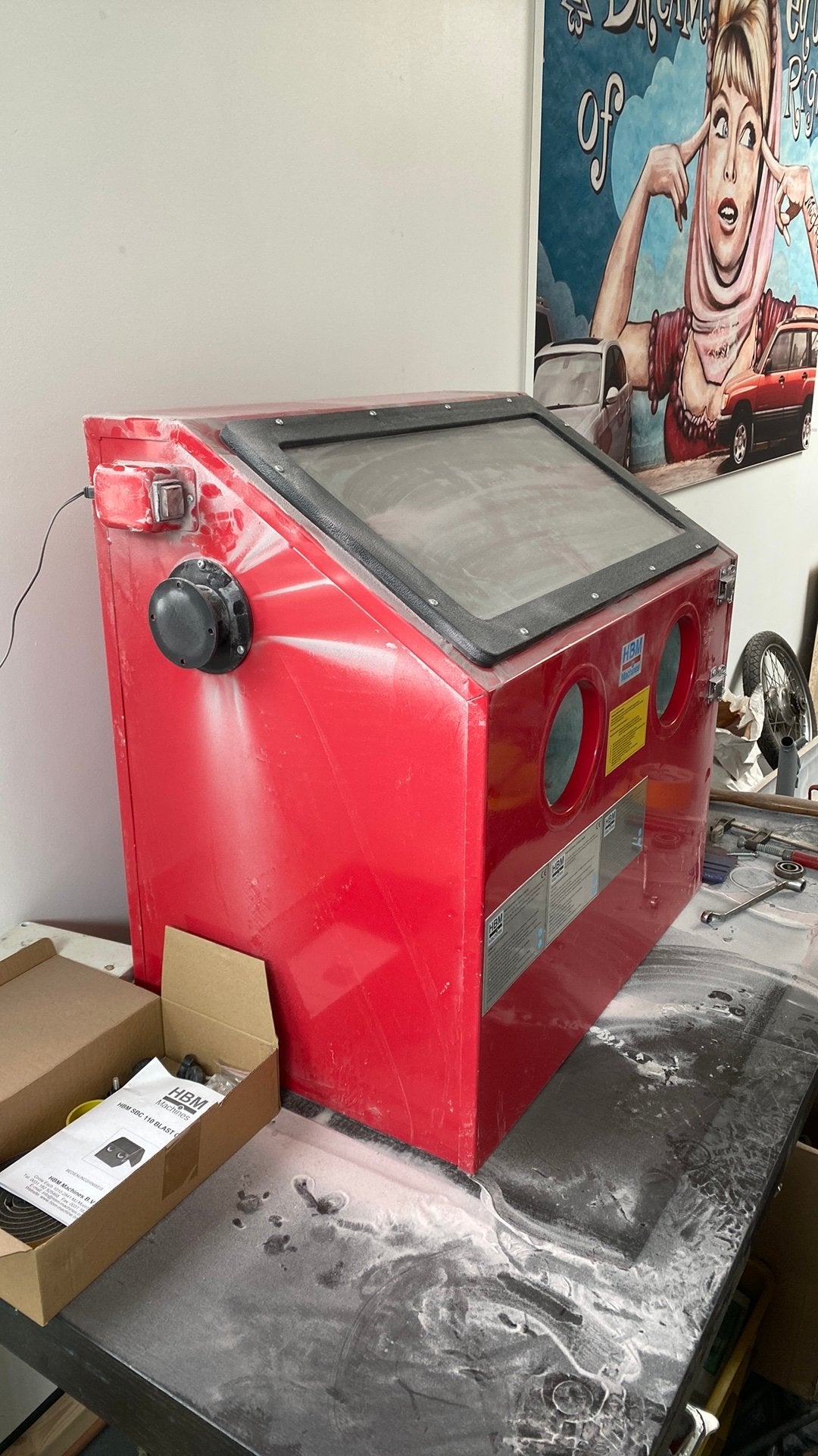 Zandstraalmachine, Ophalen