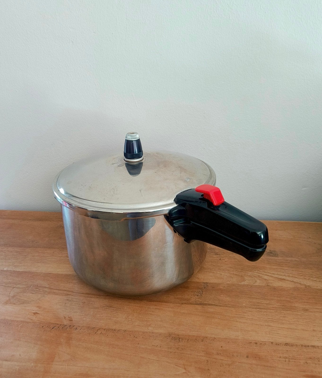 Autocuiseur Demeyere 6 litres
pour une bière très rapide et, Maison & Meubles, Enlèvement ou Envoi, Demeyere